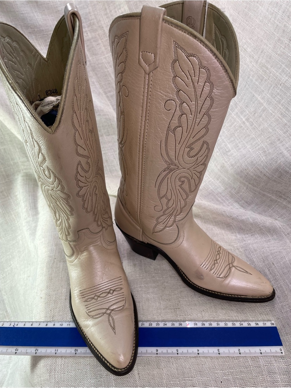 Women's Cream 6.5M “Oyster Pearl” Western Embroidered Leather Cowboy Show Boots